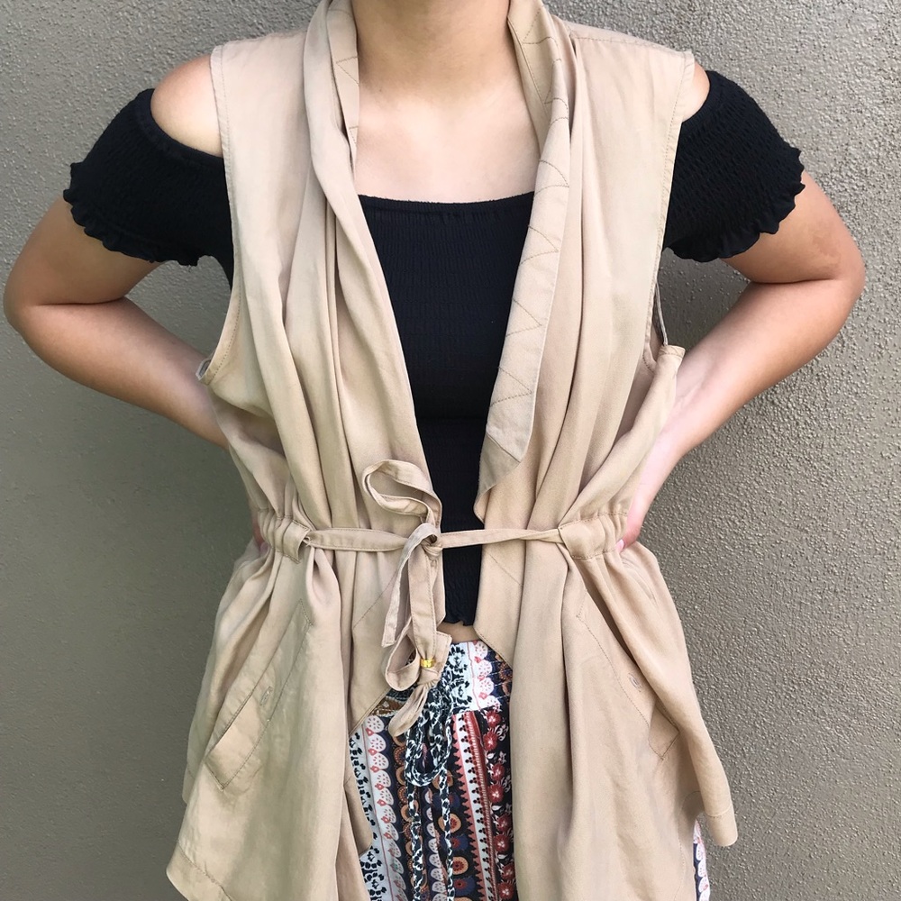 GUESS tie up Vest